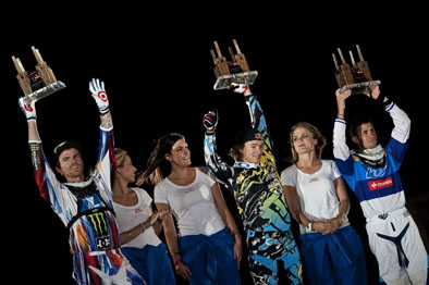 Levi Sherwood_na_postolju